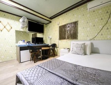Feel Motel Pocheon Extérieur photo